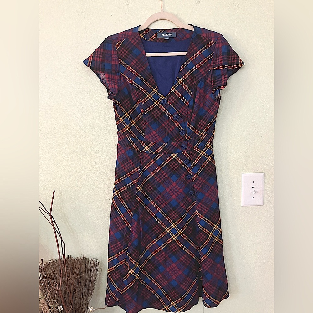 ModCloth midi plaid button patterned collared dress